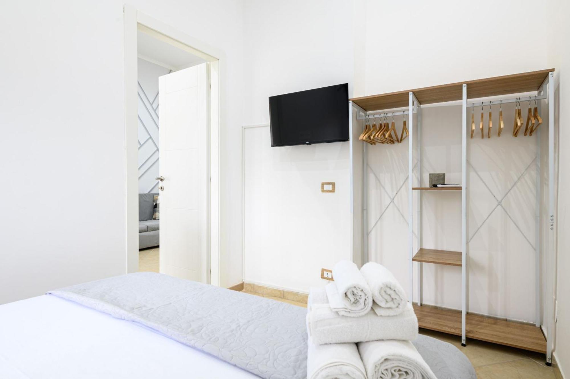 Giordano Suite Center Naples Exterior photo