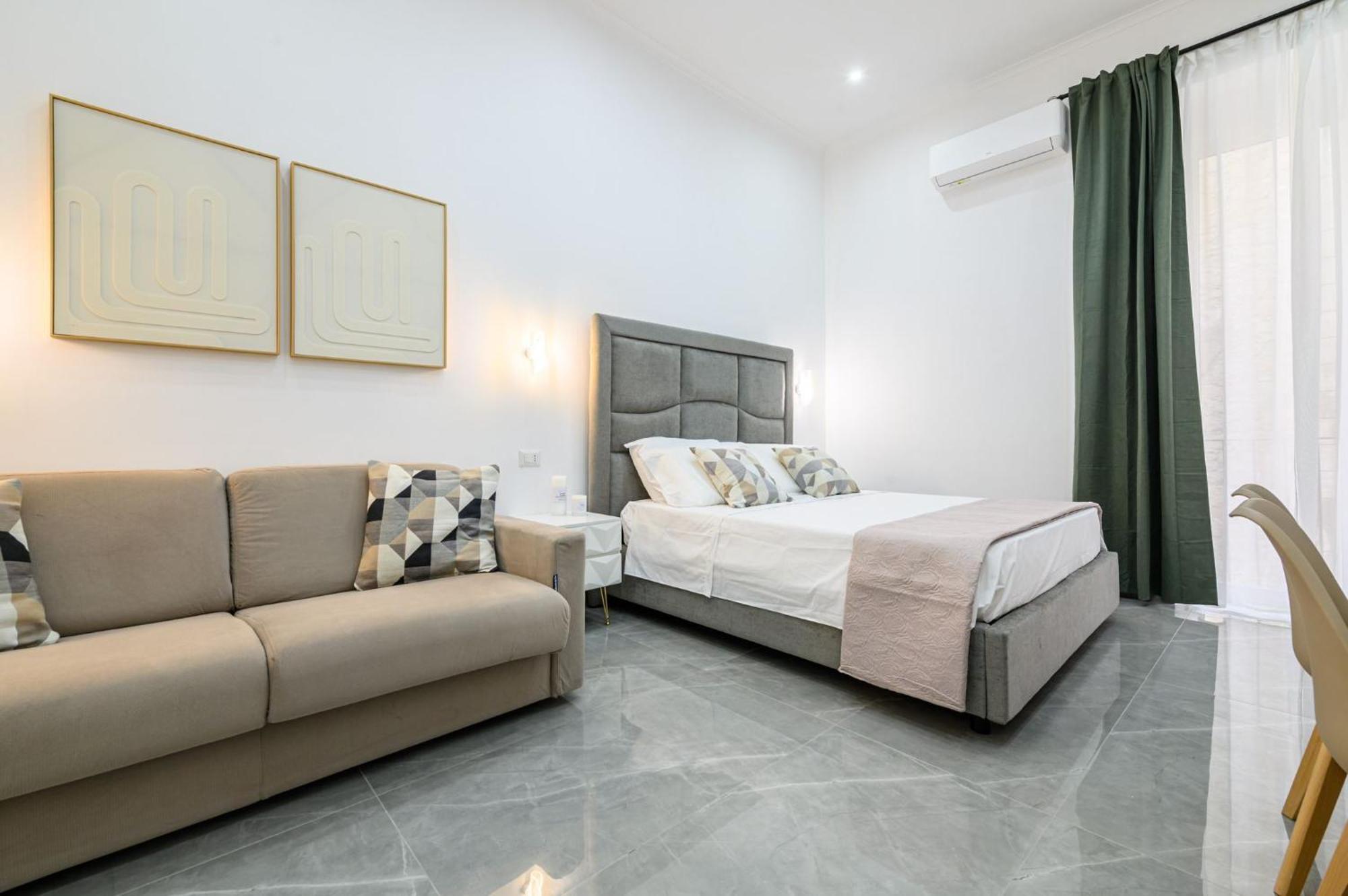 Giordano Suite Center Naples Exterior photo