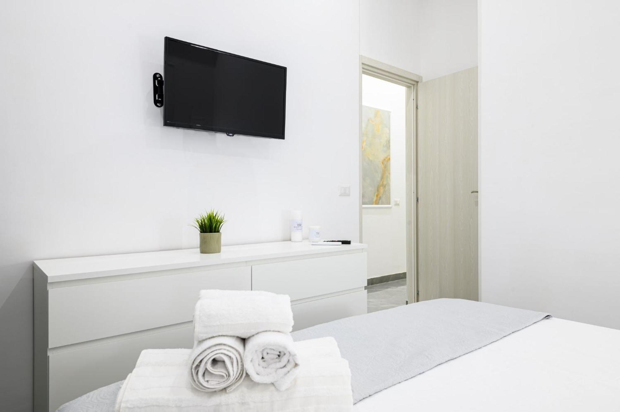 Giordano Suite Center Naples Exterior photo