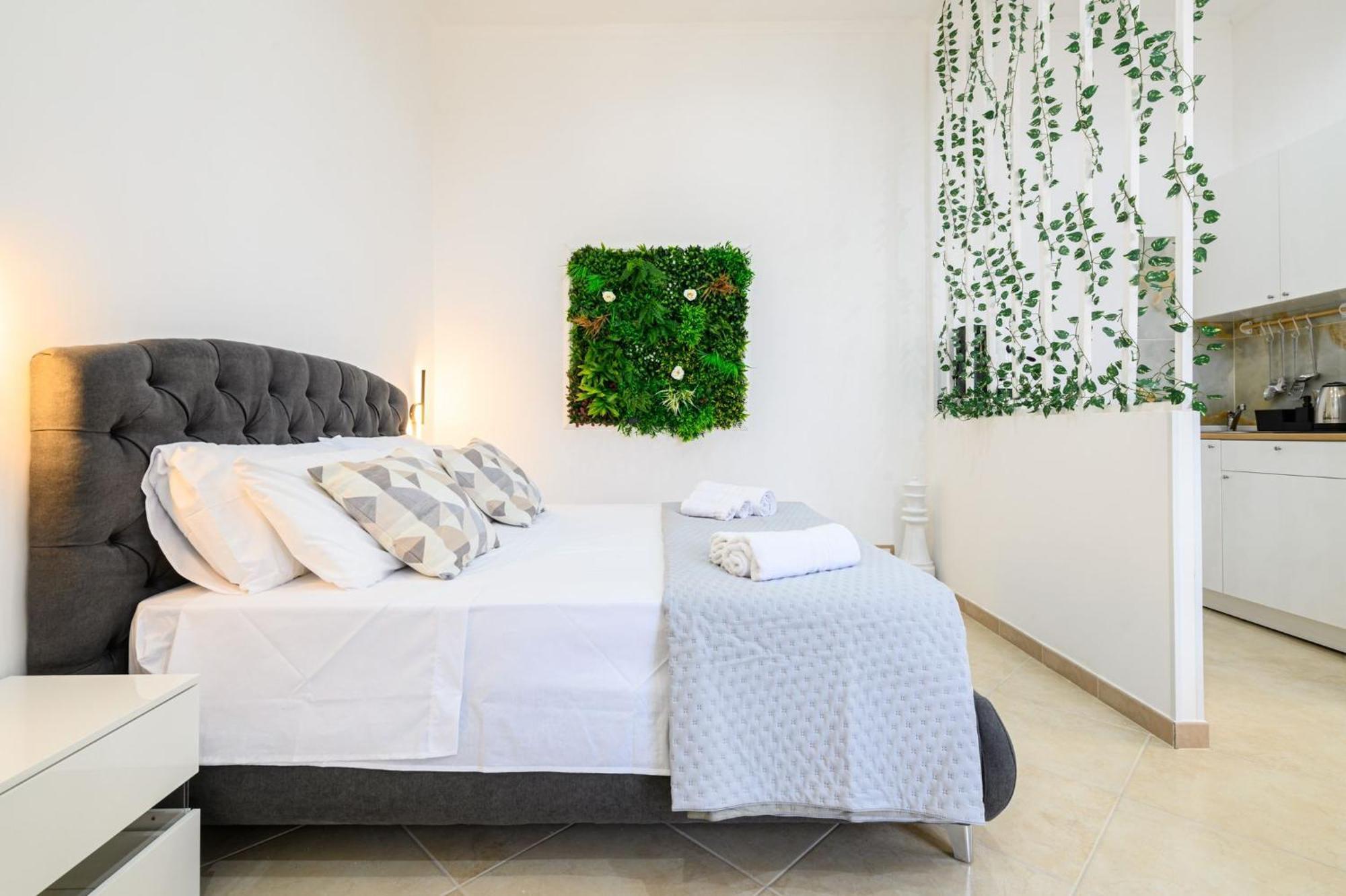 Giordano Suite Center Naples Exterior photo