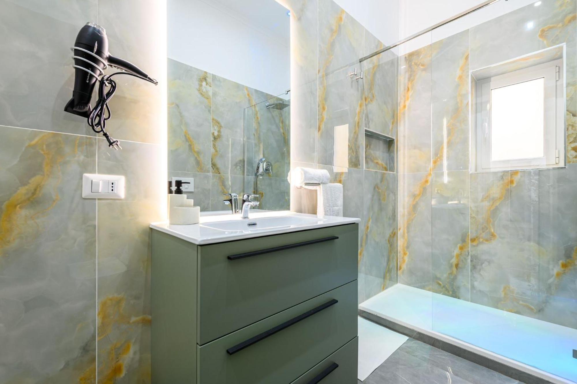 Giordano Suite Center Naples Exterior photo