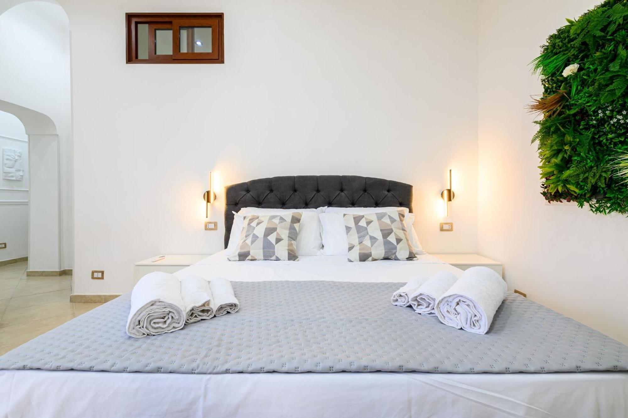 Giordano Suite Center Naples Exterior photo