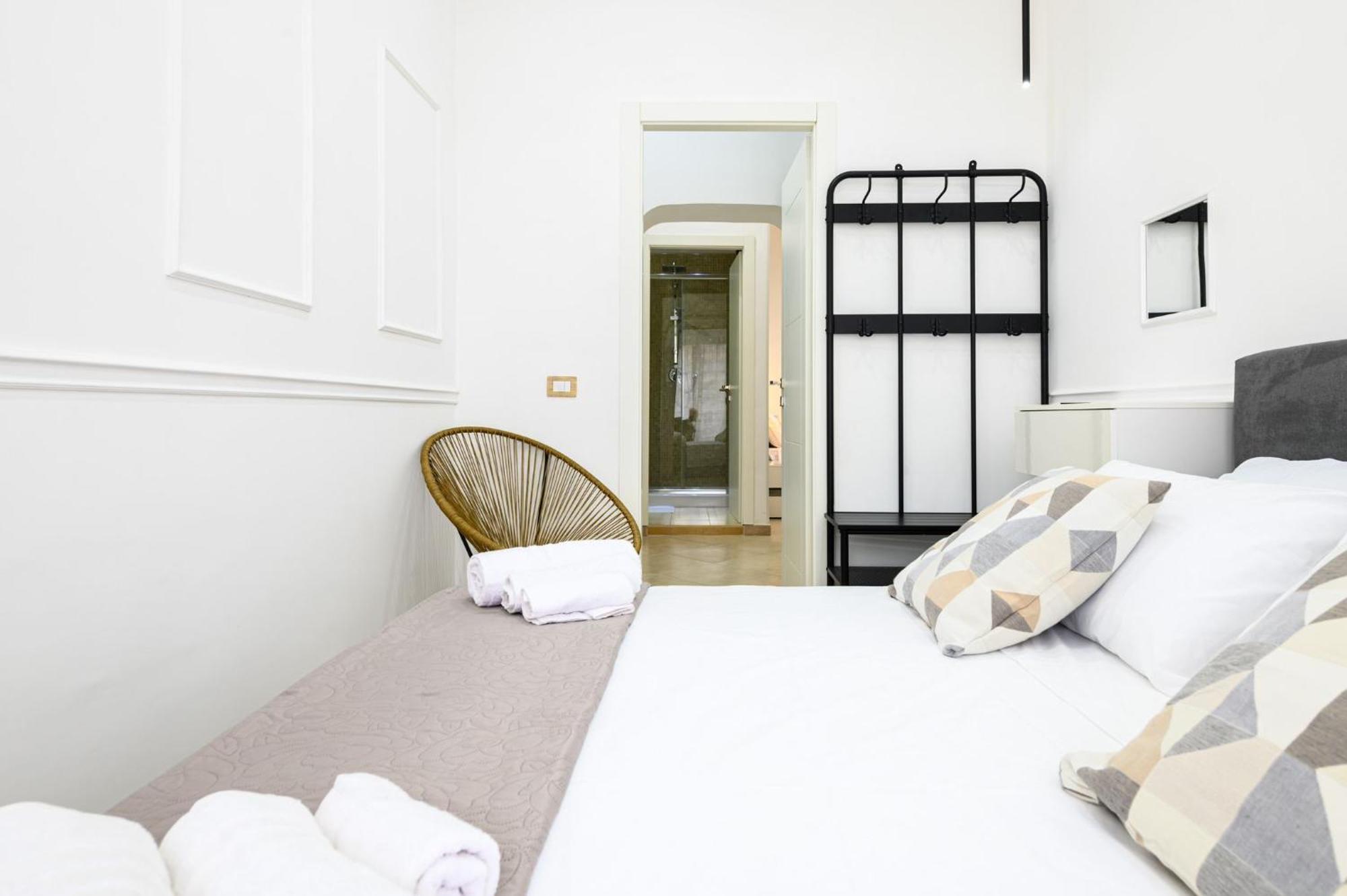 Giordano Suite Center Naples Exterior photo