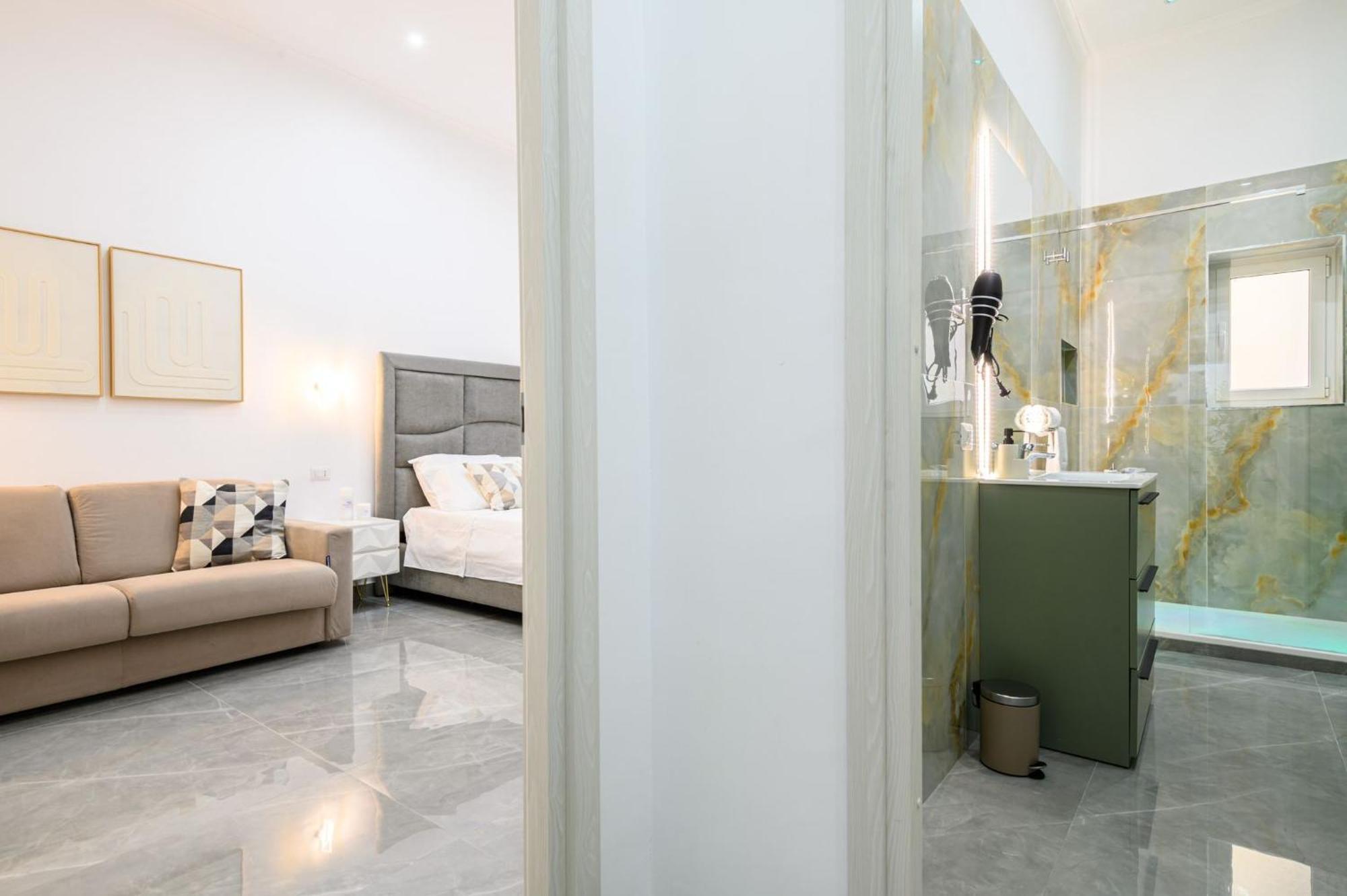 Giordano Suite Center Naples Exterior photo